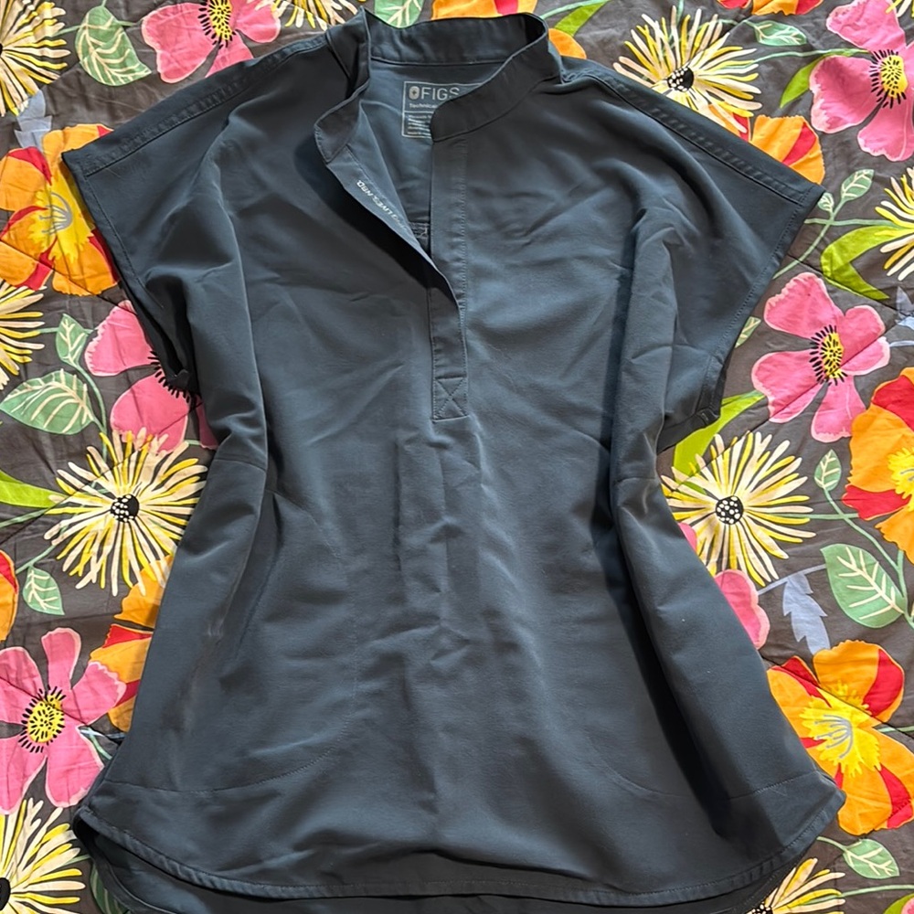 FIGS Women's Dark Harbor Top